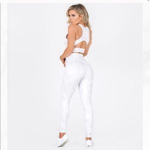 Buffbunny White Snow Camo Leggings